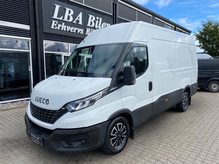 Iveco Daily 35S18 12m³ Van AG8
