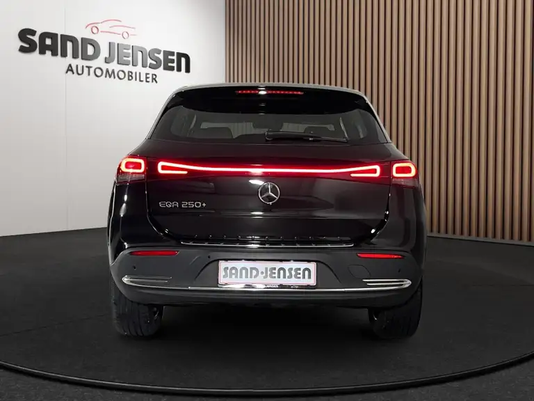 Mercedes EQA250+ Progressive Van