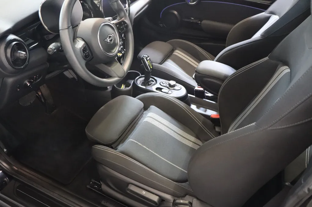 MINI Cooper SE Camden Edition