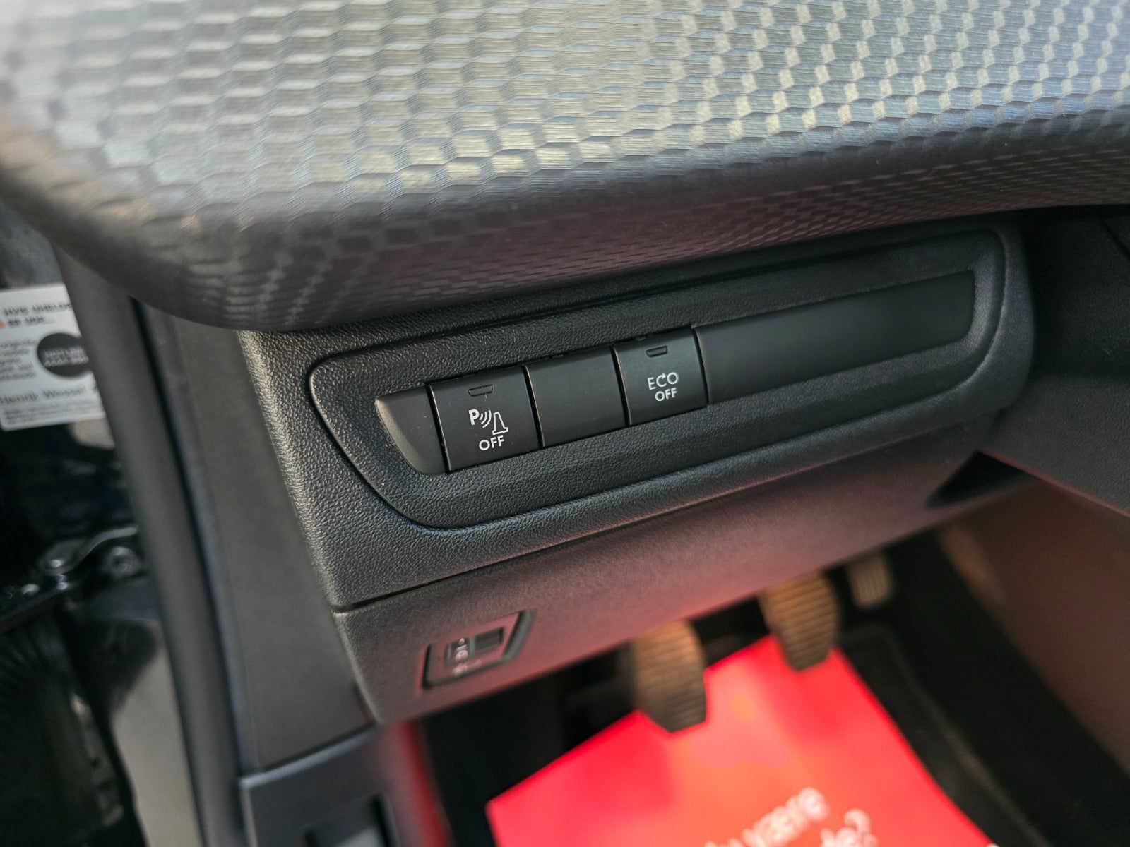 Billede af Peugeot 2008 1,2 e-THP 110 Desire Sky