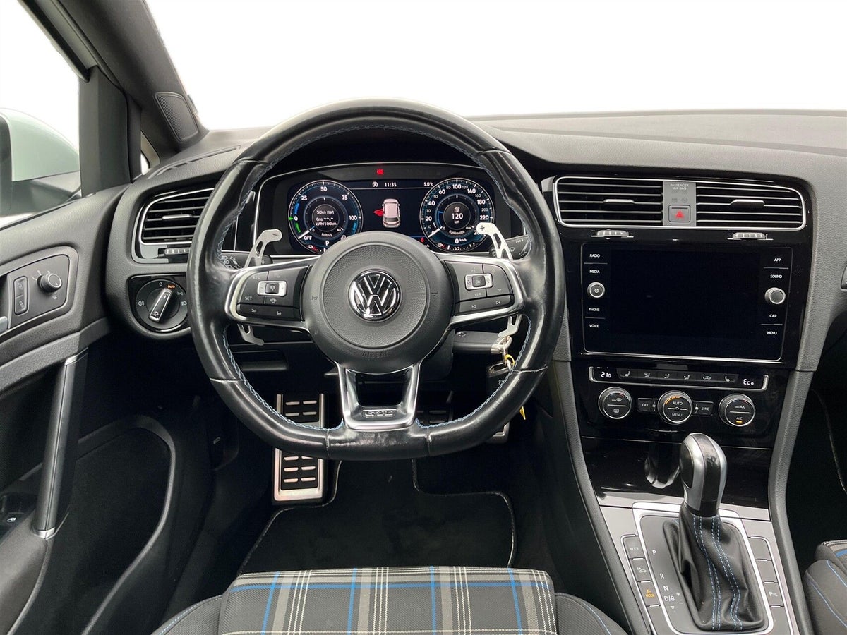 VW Golf VIII GTE DSG billede 9