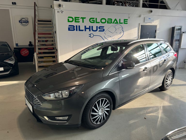 Ford Focus SCTi 125 Titanium stc.