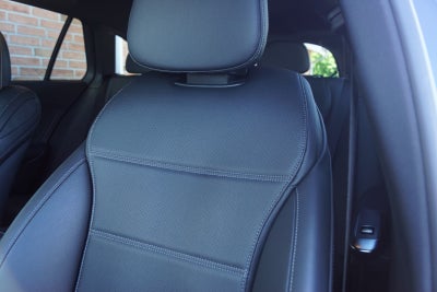 Mercedes C300 e AMG Line stc. aut.