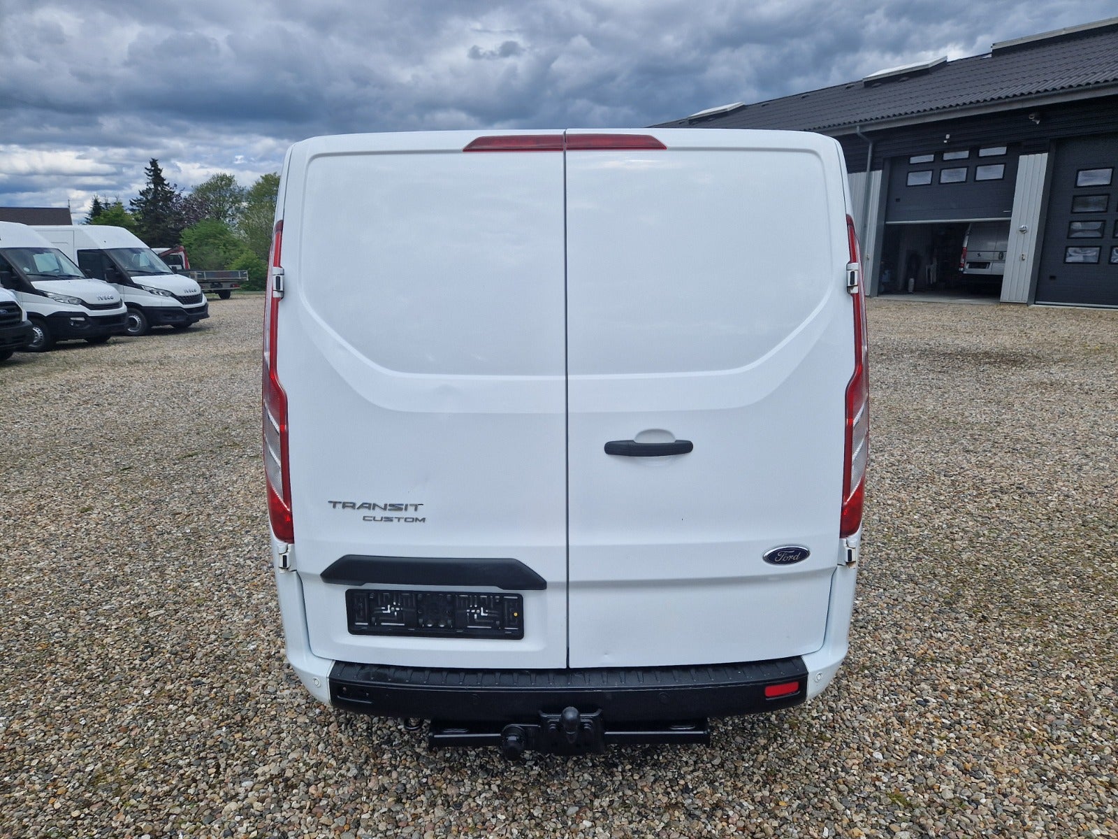 Billede af Ford Transit Custom 300L 2,0 TDCi 130 Trend Mandskabsvogn