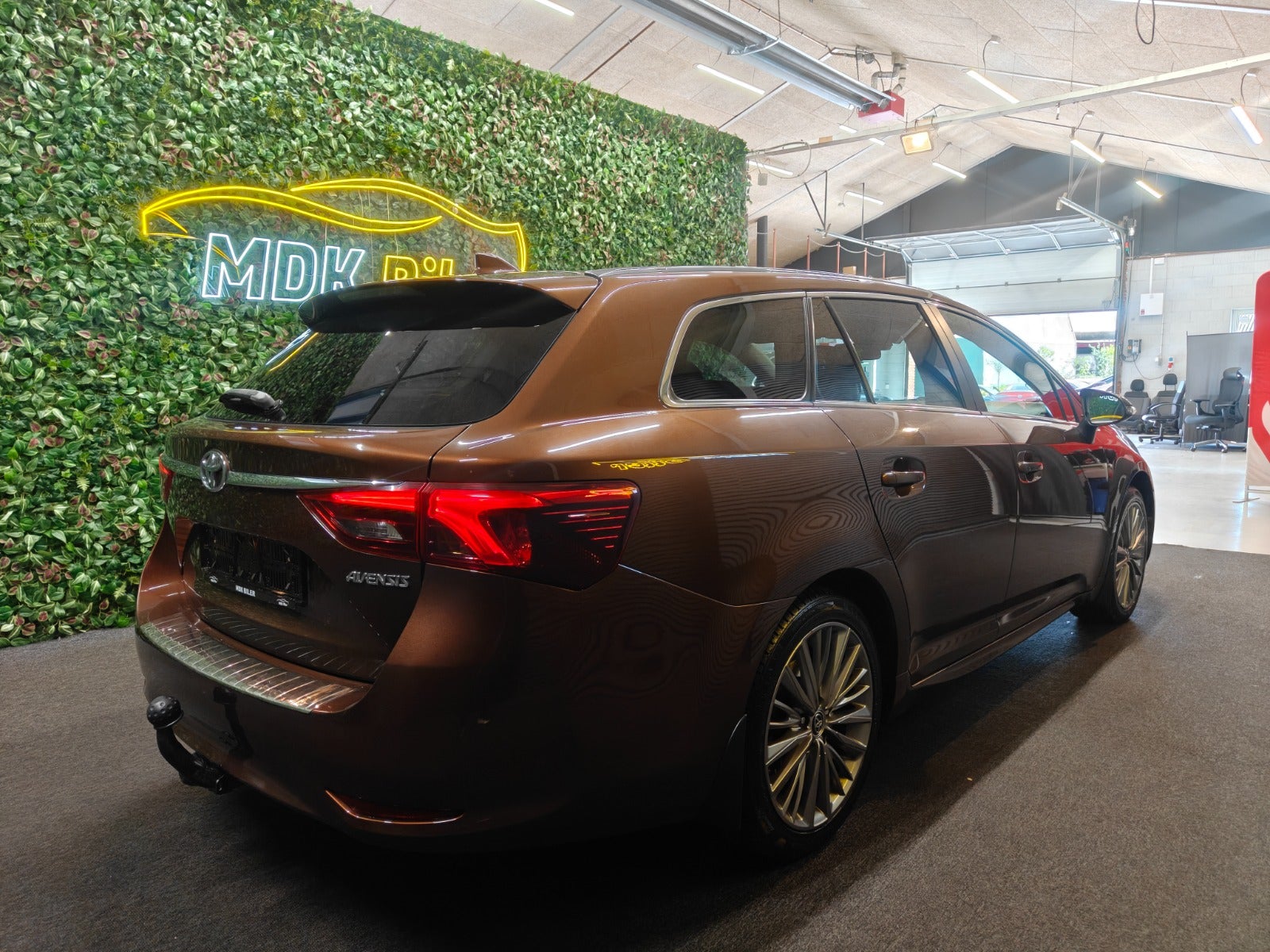 Billede af Toyota Avensis 1,8 VVT-i T2 Executive Touring Sports MDS