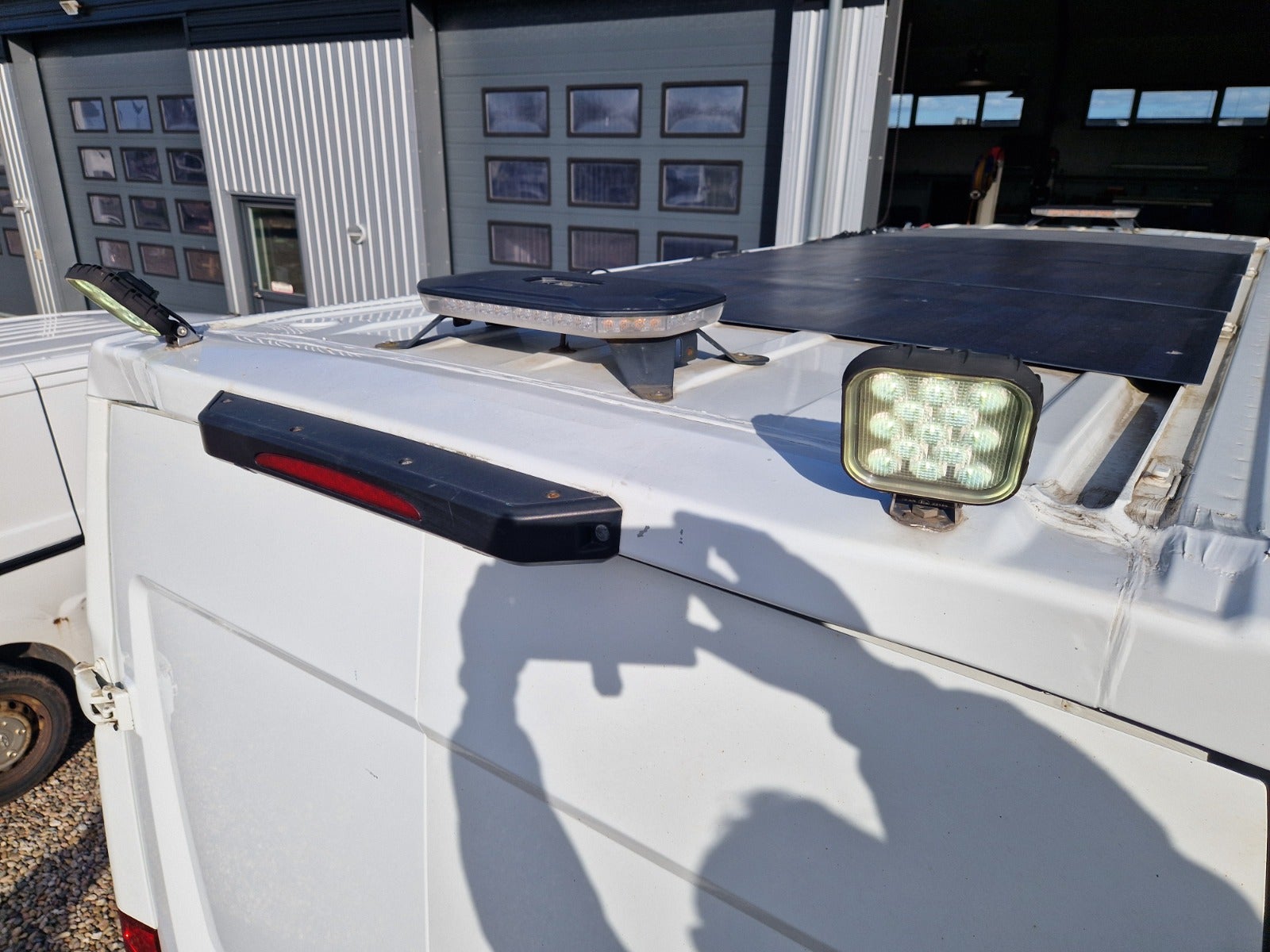 Billede af Iveco Daily 3,0 35S18 12m³ Van AG8