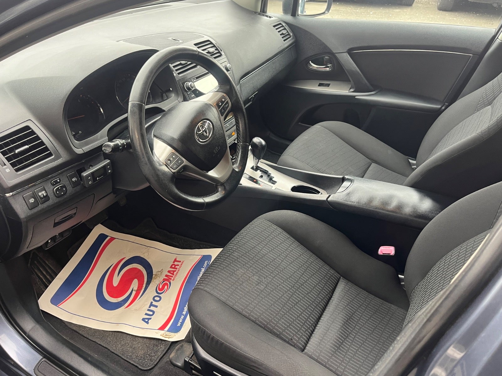 Billede af Toyota Avensis 2,2 D-CAT 150 T2 stc. aut.