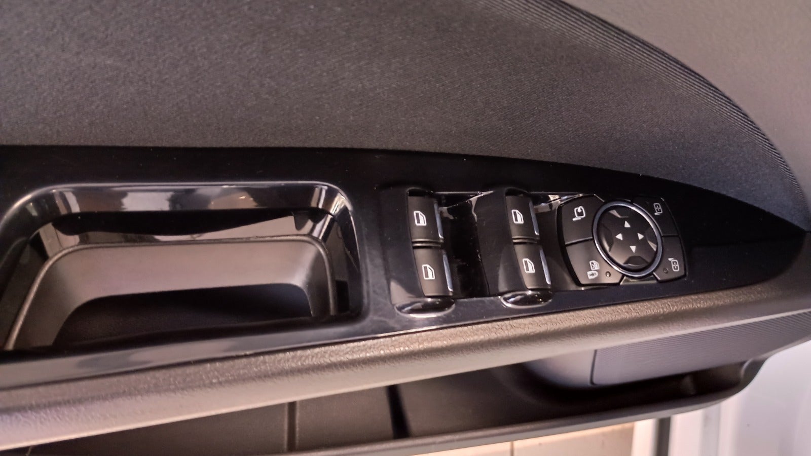 Billede af Ford Mondeo 1,5 SCTi 160 Titanium stc. aut.