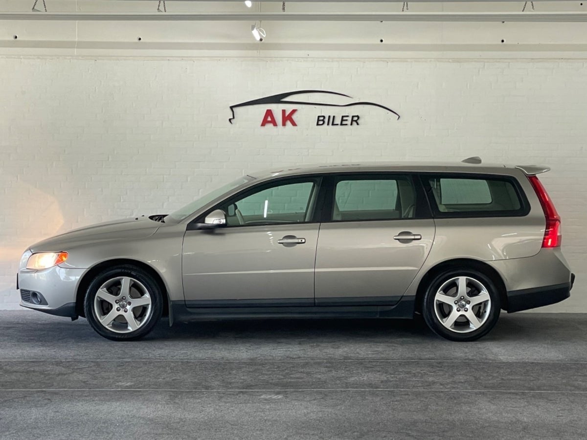 Volvo V70 T Momentum aut.