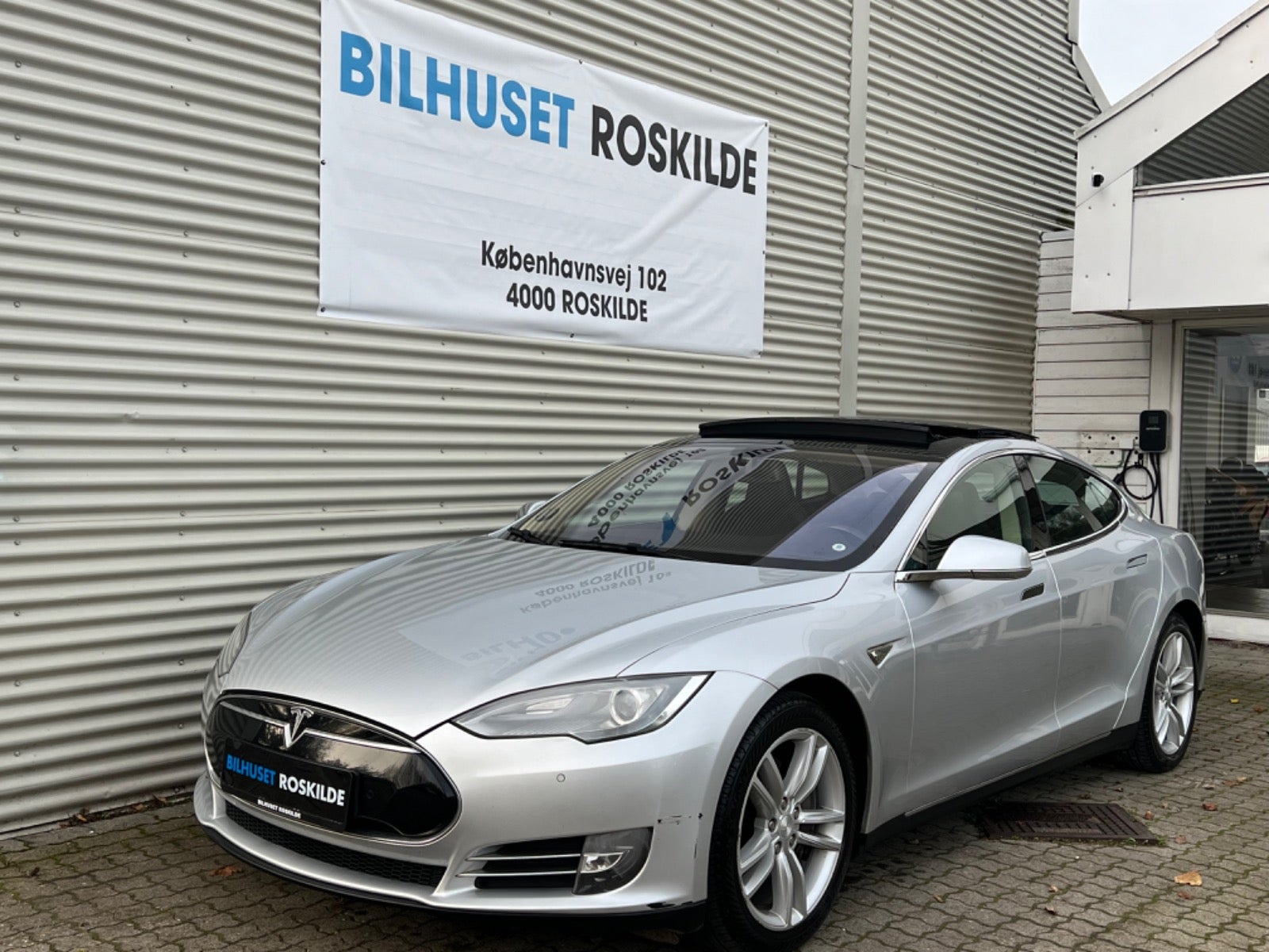 Tesla Model S 2014