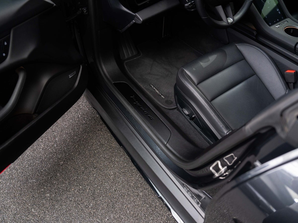 Gallery image 9 of 18