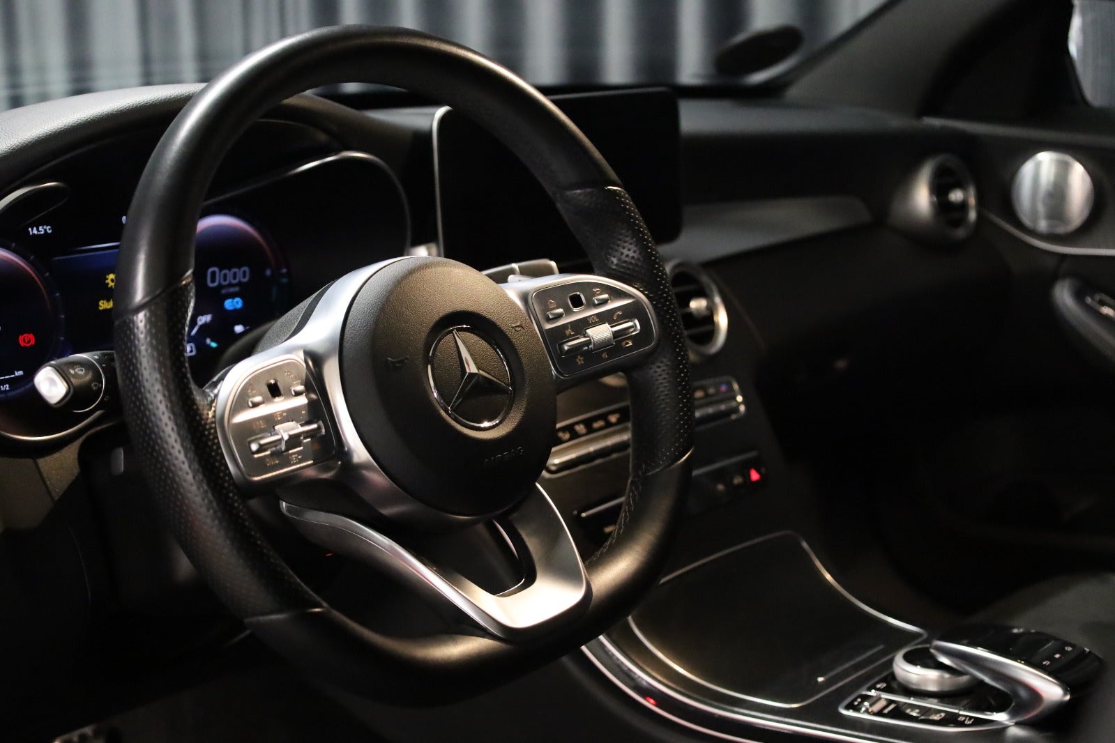 Mercedes C300 e AMG Line Night Edition stc. aut.
