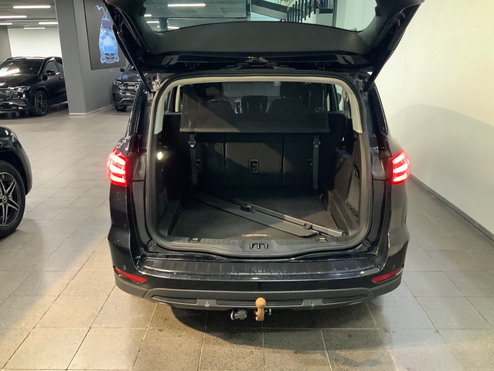 Ford S-MAX (5/8)