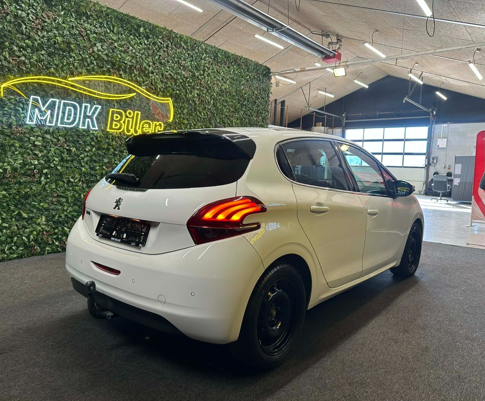 Billede af Peugeot 208 1,5 BlueHDi 100 Prestige Sky