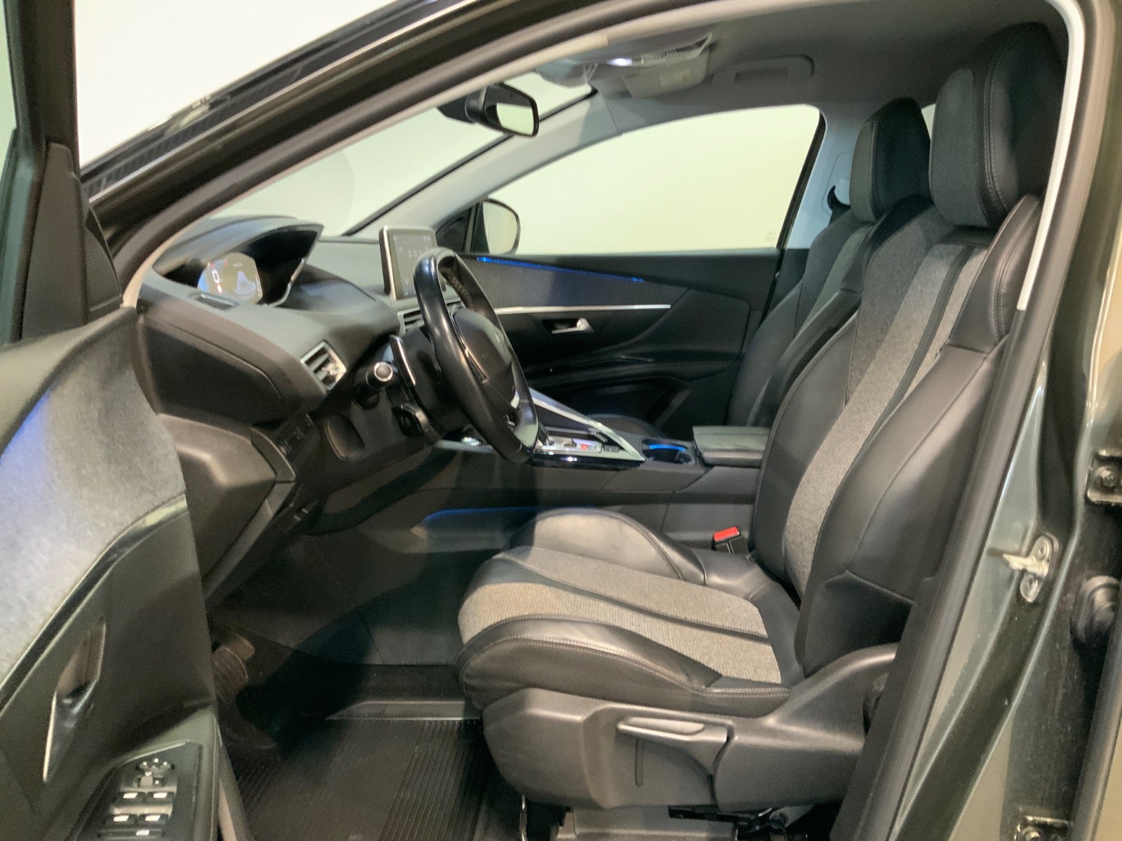 Peugeot 5008 (6/8)