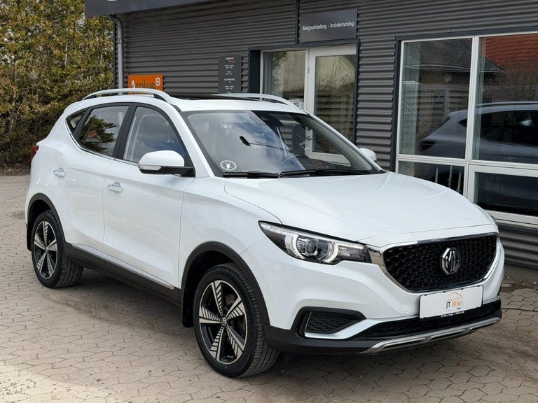 MG ZS EV Luxury