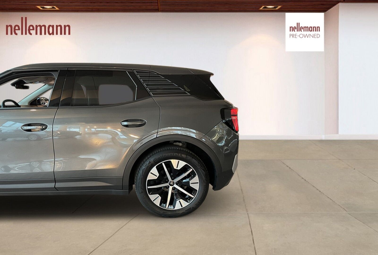 Ford Explorer Select Extended Range