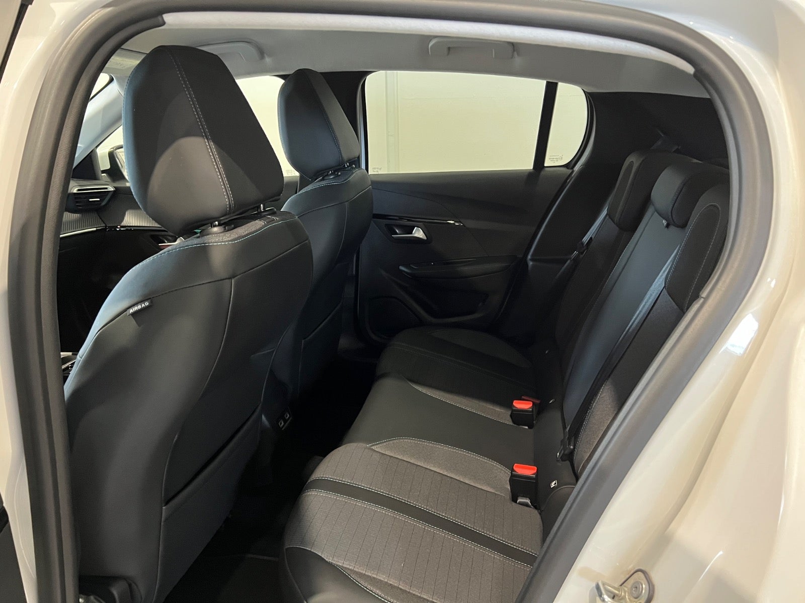 Peugeot 208 PureTech 100 Allure Pack
