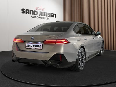 BMW i5 eDrive40 Fully Charged M-Sport