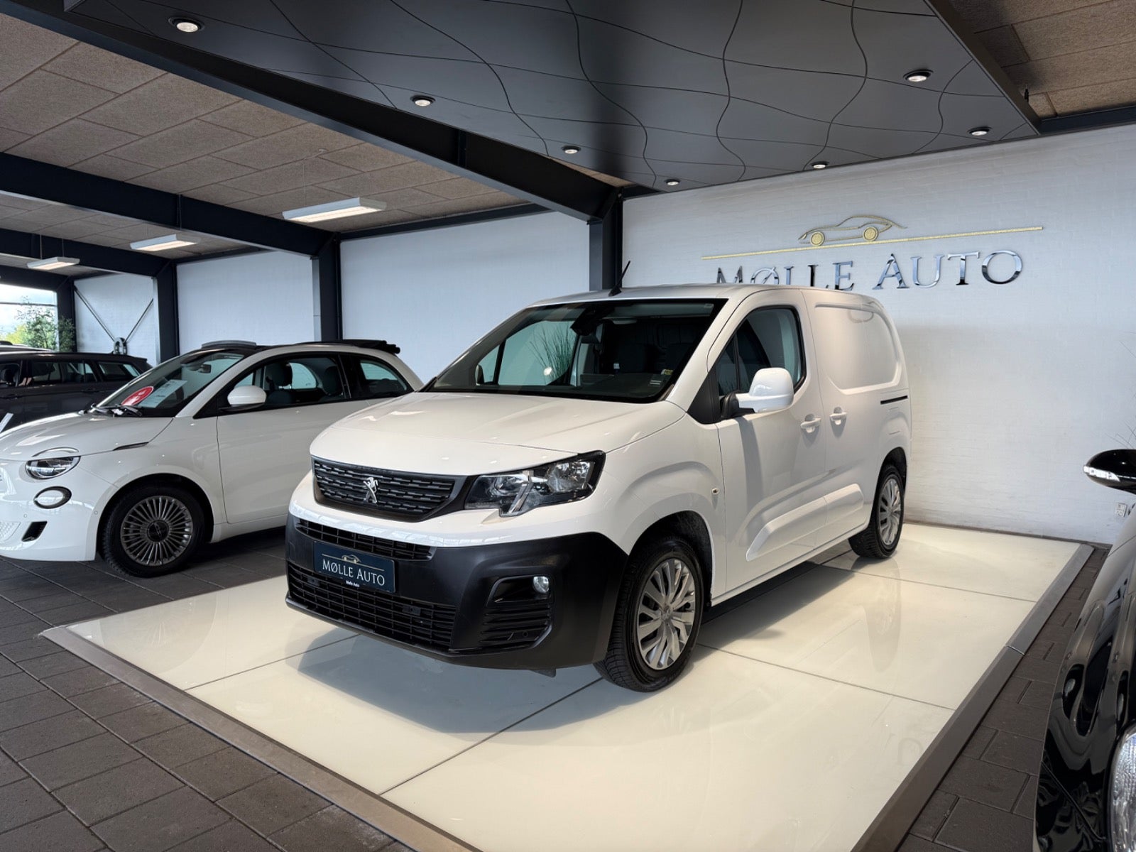 Billede af Peugeot Partner 1,5 BlueHDi 130 L1V1 Plus EAT8 Van