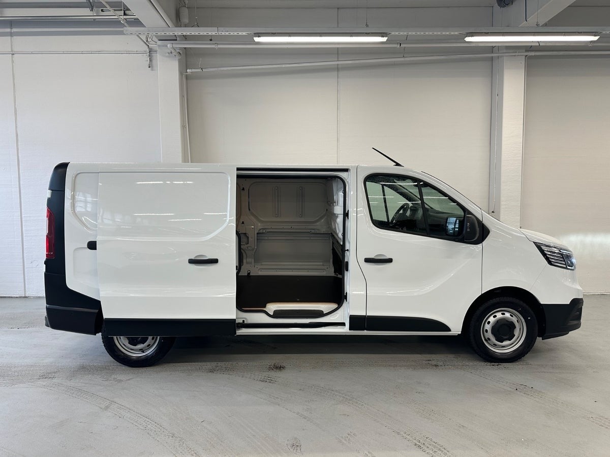 Billede af Renault Trafic 2,0 dCi 130 L2H1 Tekno