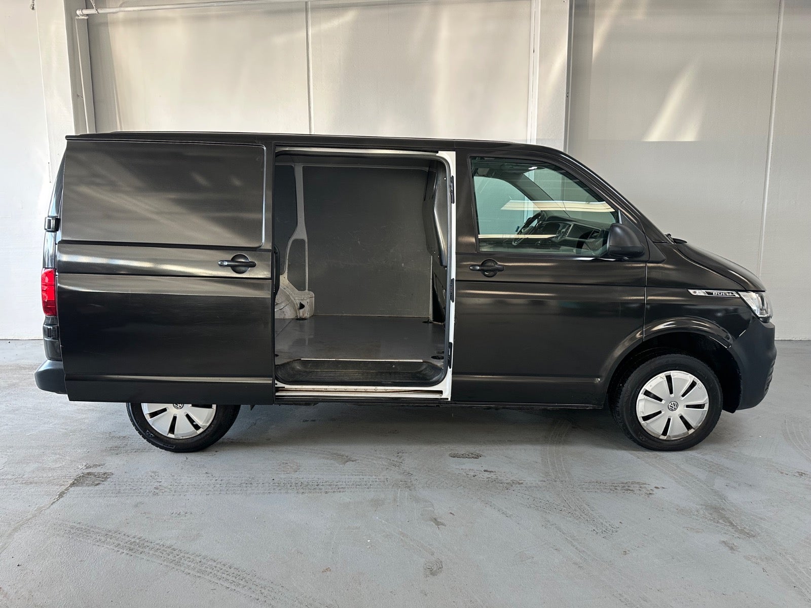 Billede af VW Transporter 2,0 TDi 150 Kassevogn DSG kort