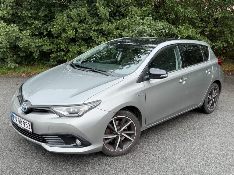Toyota Auris Hybrid Prestige CVT