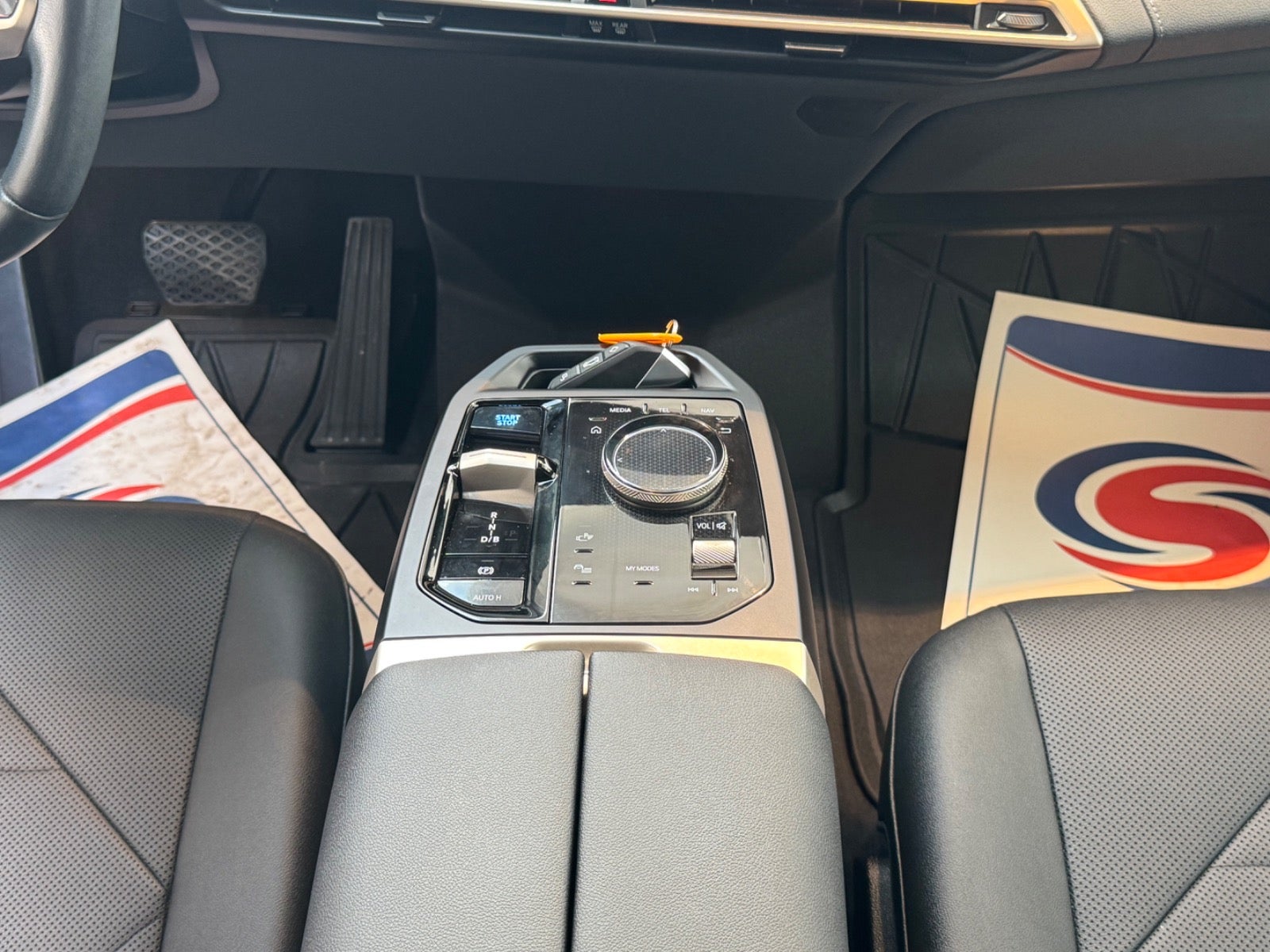 Billede af BMW iX  xDrive40 Sport