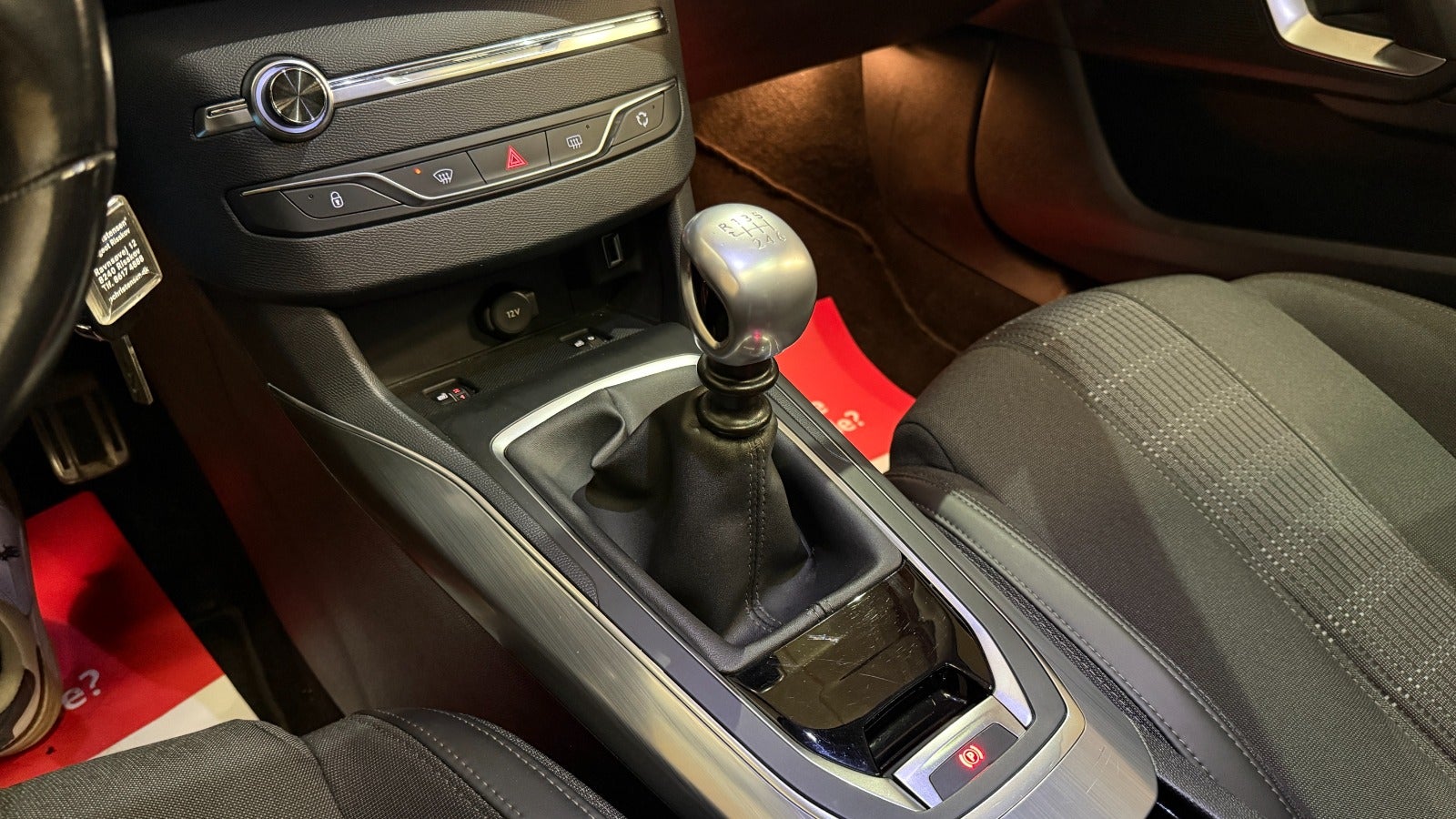 Billede af Peugeot 308 1,2 e-THP 130 Allure Sky