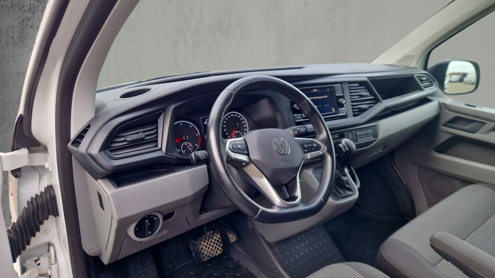 Billede af VW Transporter 2,0 TDi 150 Kassevogn DSG lang