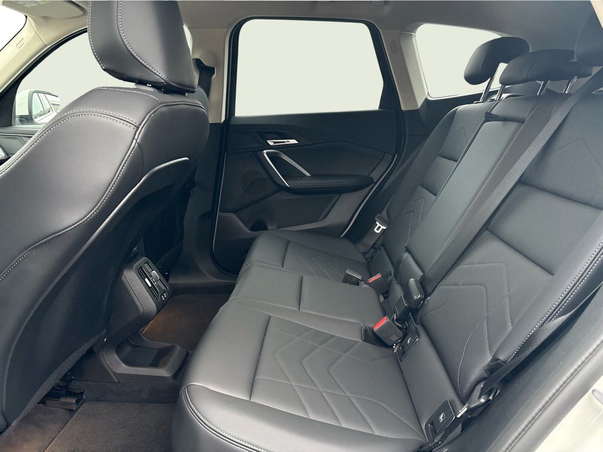 BMW iX1 eDrive20 X-Line billede 12