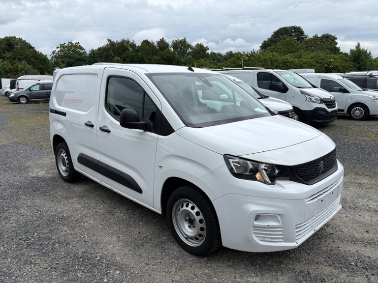 Peugeot Partner BlueHDi 130 L1V1 Plus EAT8 Van