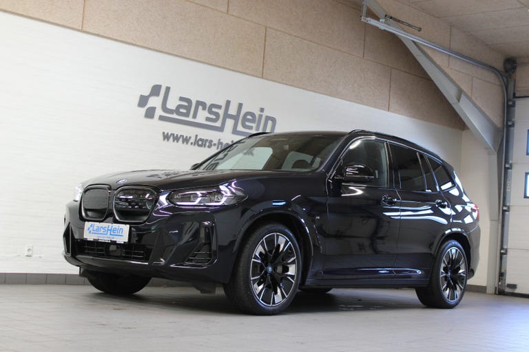 BMW iX3 Charged Plus M-Sport