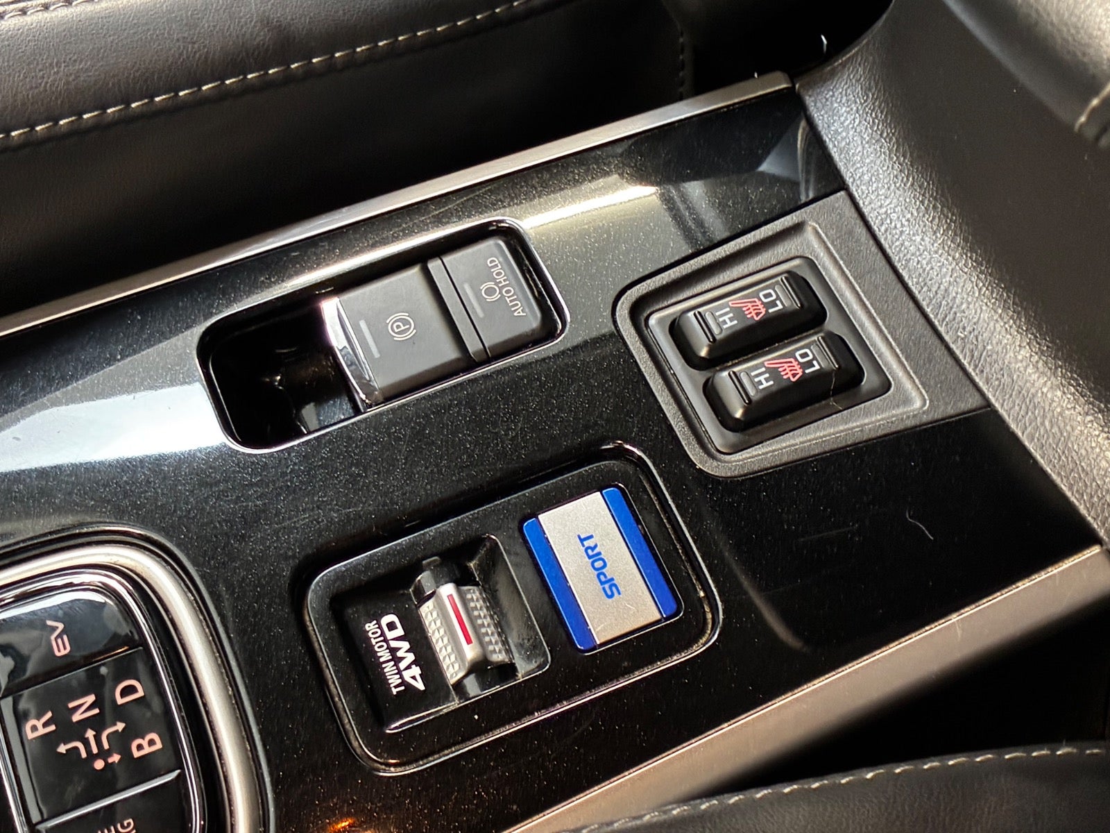 Billede af Mitsubishi Outlander 2,4 PHEV Invite+ CVT 4WD