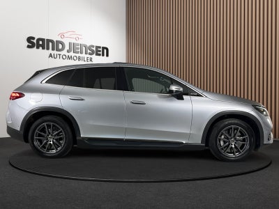 Mercedes EQE300 SUV Electric Art Van