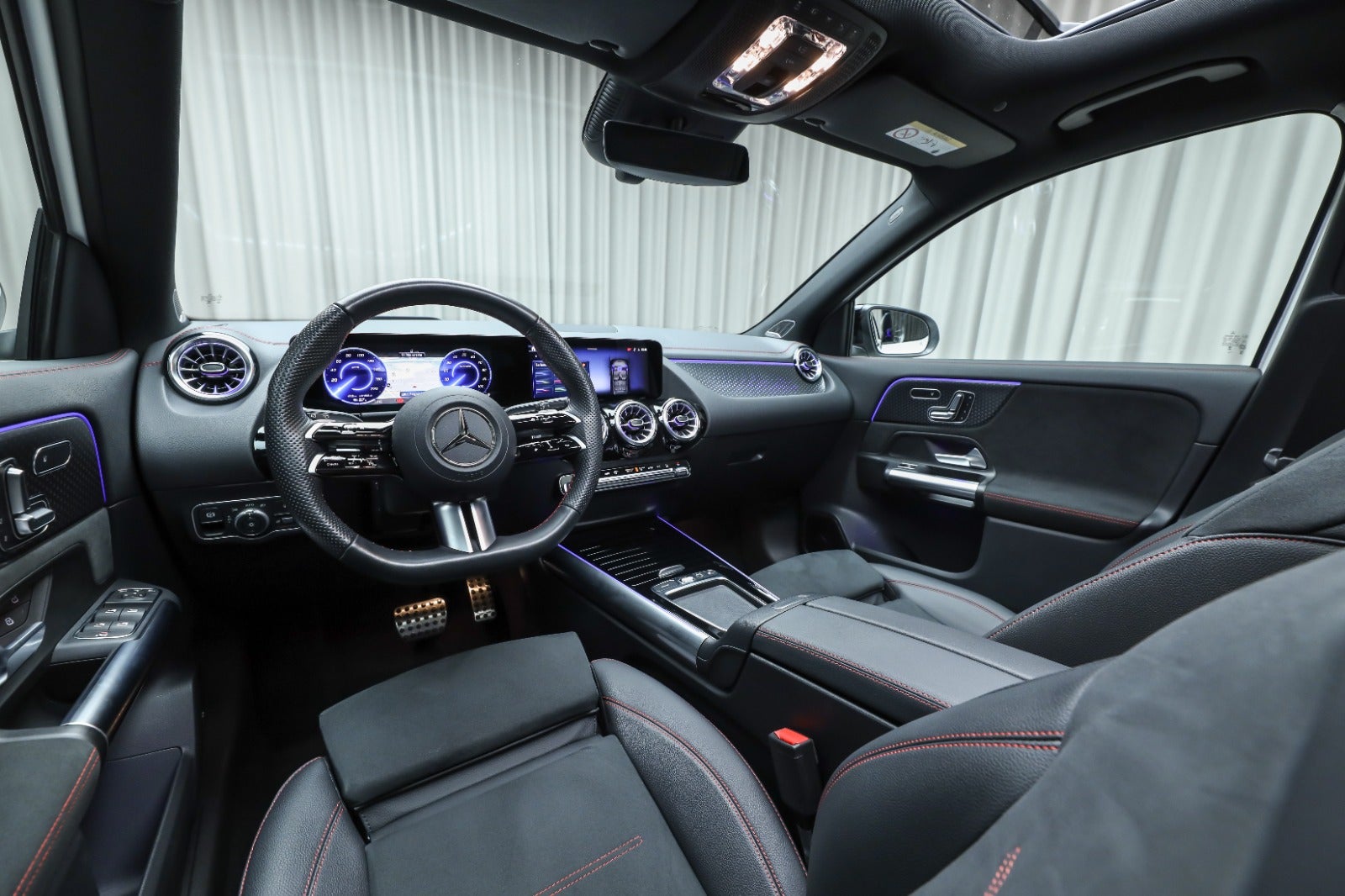 Mercedes-Benz EQA 350 (4/8)