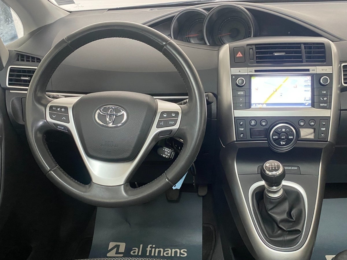 Billede af Toyota Verso 1,6 D-4D T2 Skyview 7prs