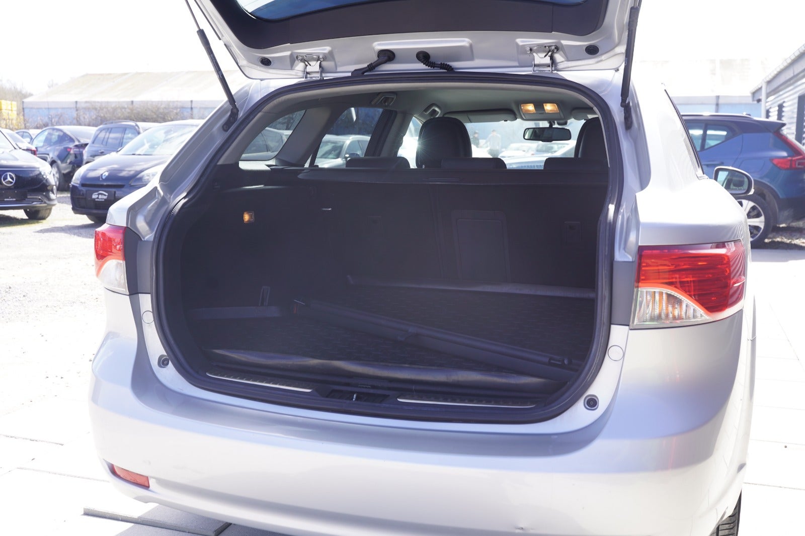 Billede af Toyota Avensis 2,0 D-4D T2 Premium stc.