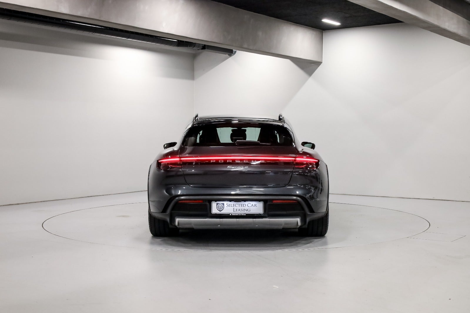 Porsche Taycan 4 Performance+ Cross Turismo
