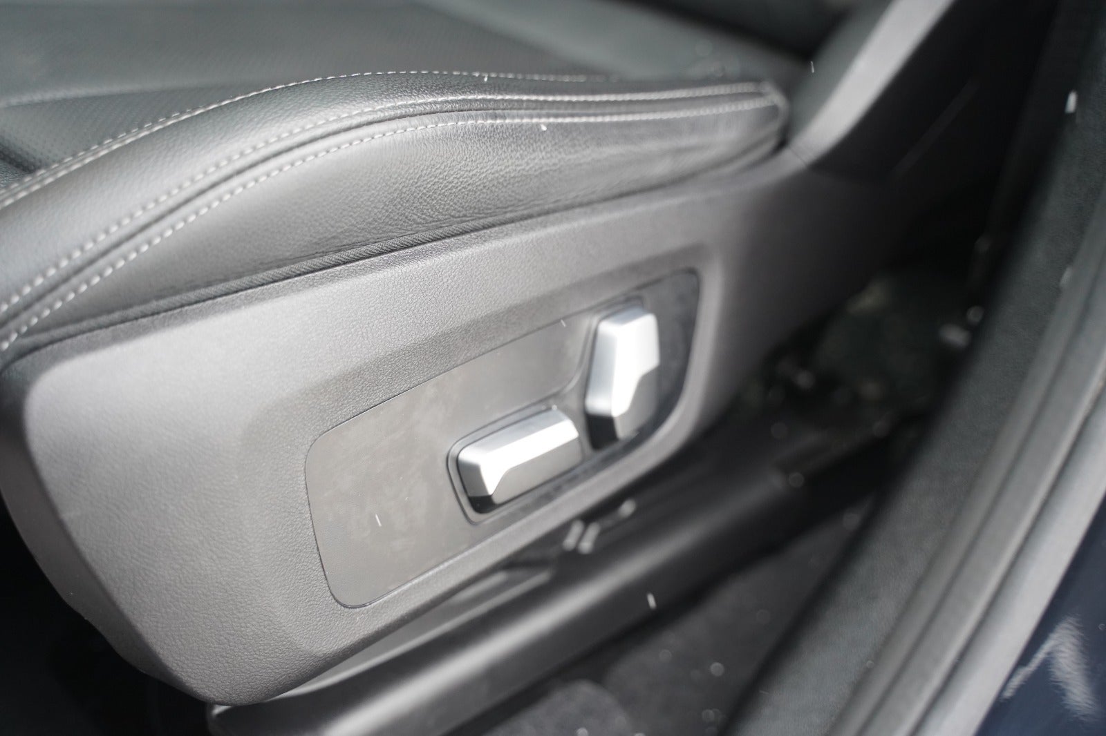 Billede af BMW iX3  Charged M-Sport