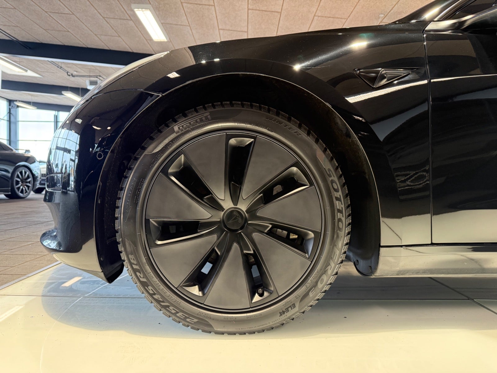 Billede af Tesla Model 3 RWD