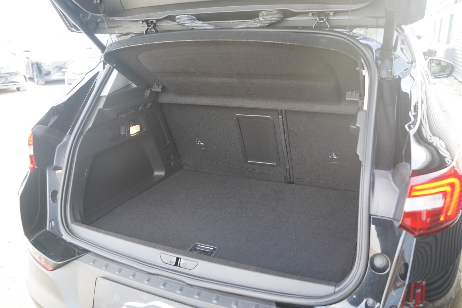 Billede af Opel Grandland X 1,6 Hybrid Ultimate aut.