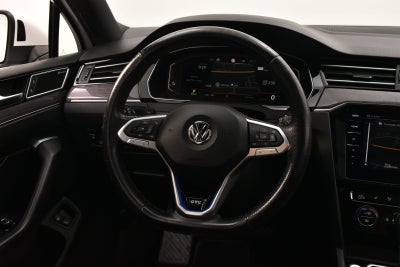 VW Passat GTE DSG