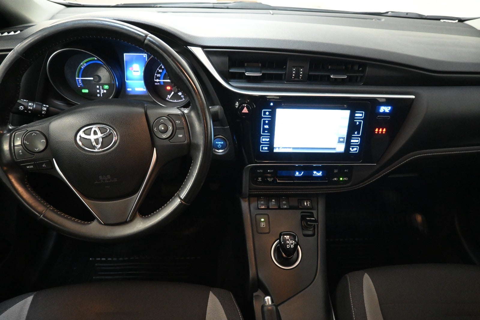 Toyota Auris 2016