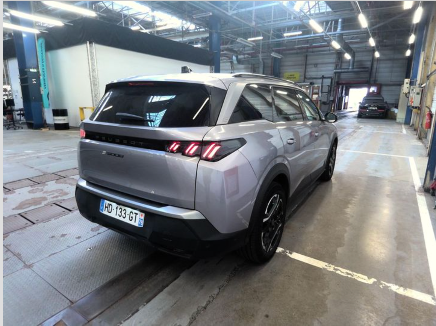 Billede af Peugeot e-5008 77 Allure 7prs