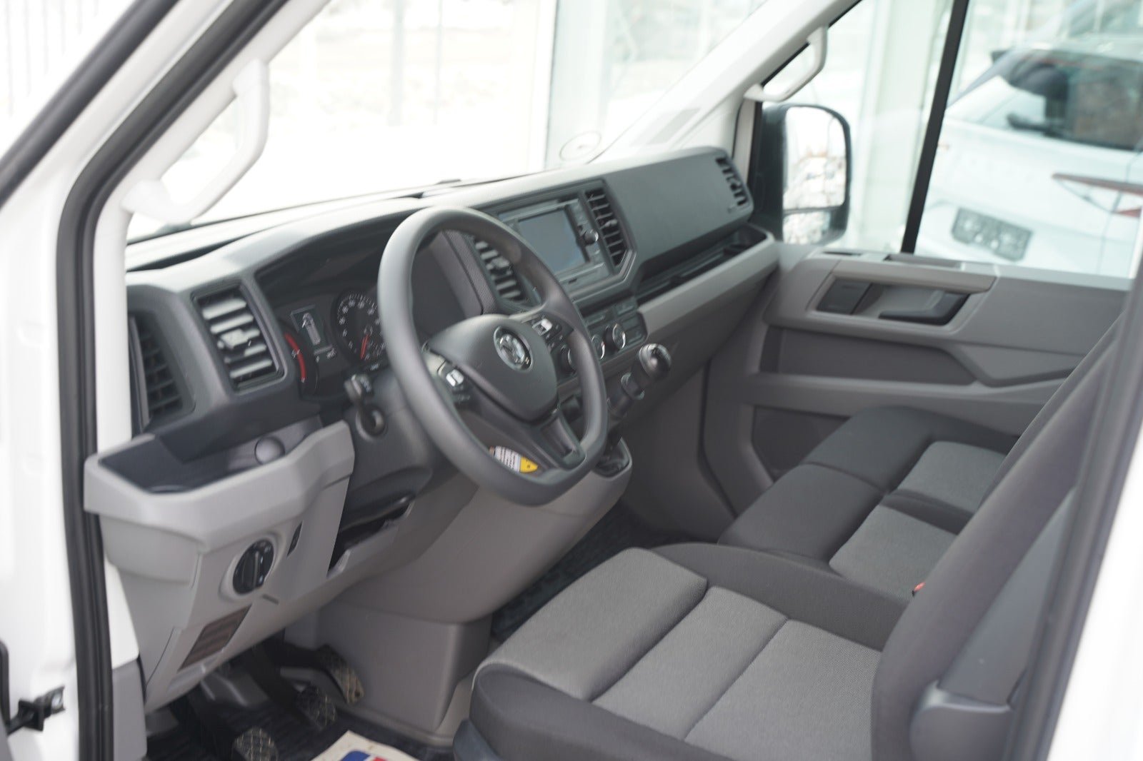 Billede af VW Crafter 35 2,0 TDi 140 Kassevogn L3H2