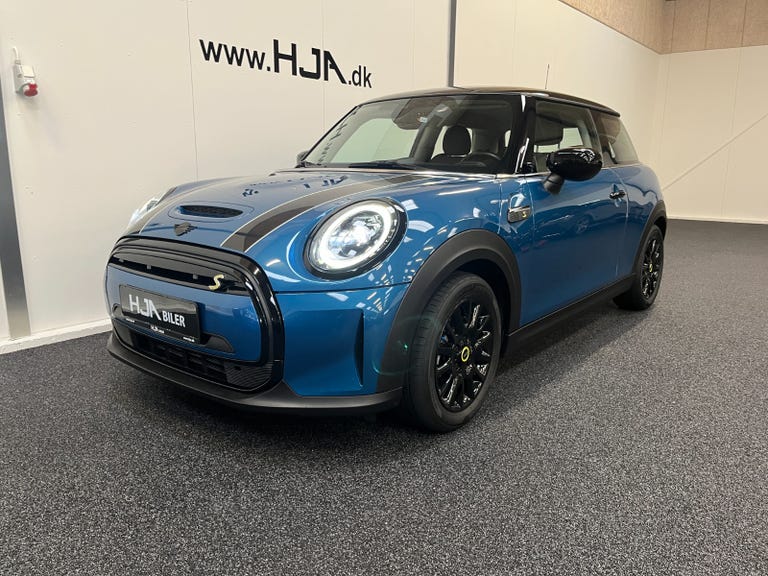 MINI Cooper SE Essential