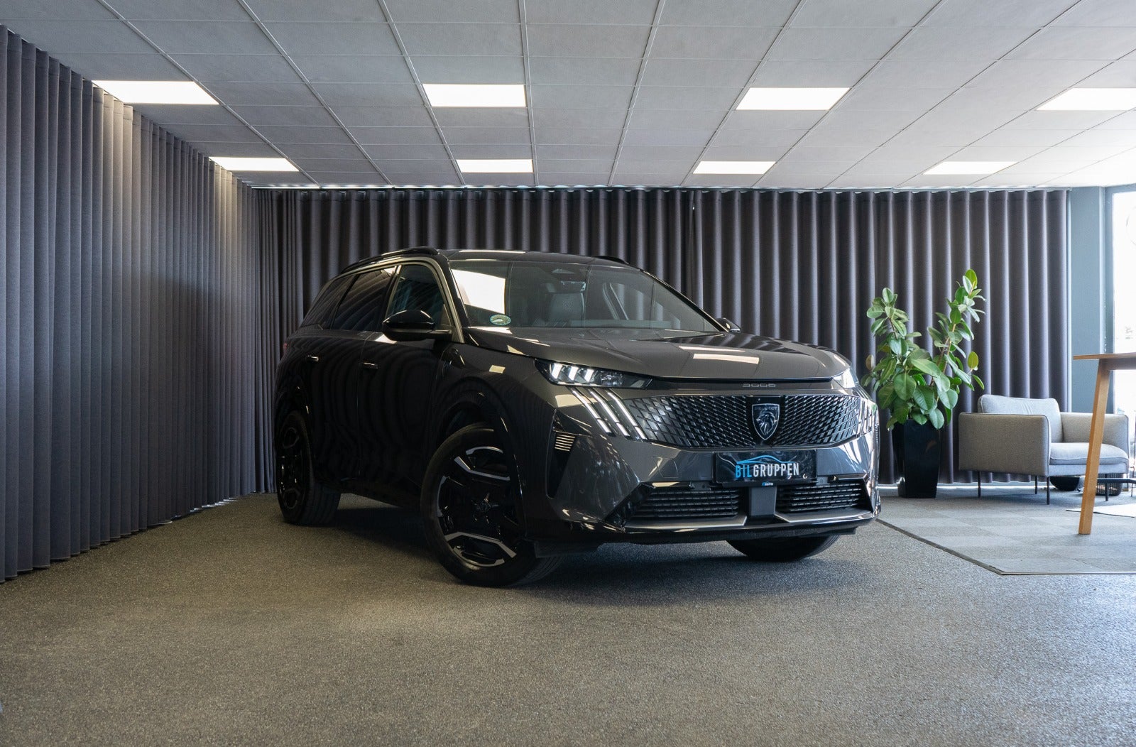 Peugeot e-5008 77 GT Pack 7prs