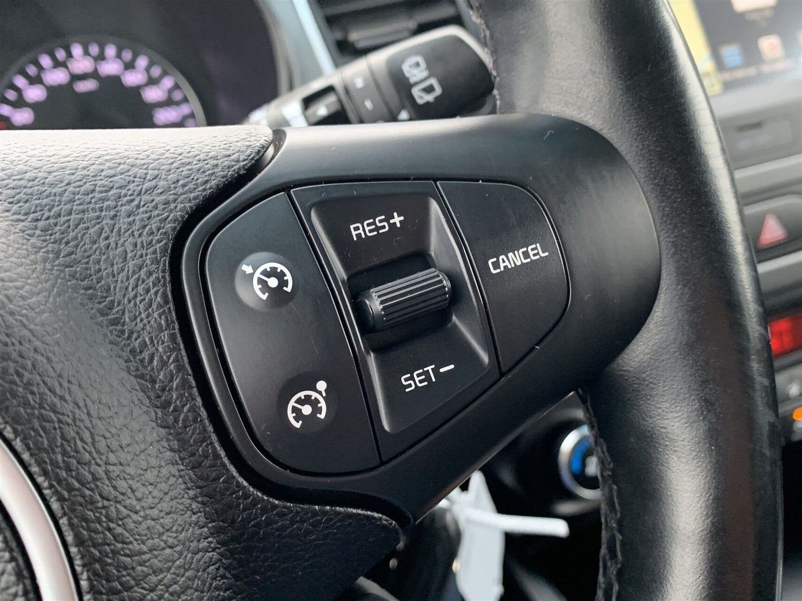 Kia Carens GDi Style 7prs