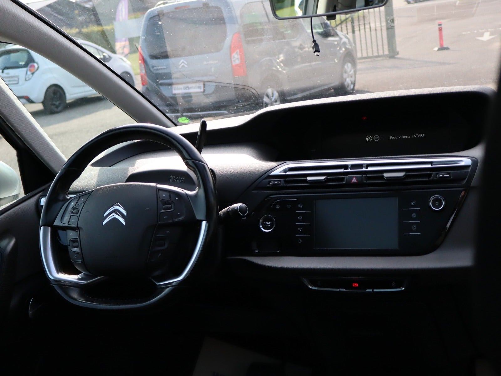 Billede af Citroën Grand C4 Picasso 1,6 BlueHDi 120 Exclusive EAT6 7prs